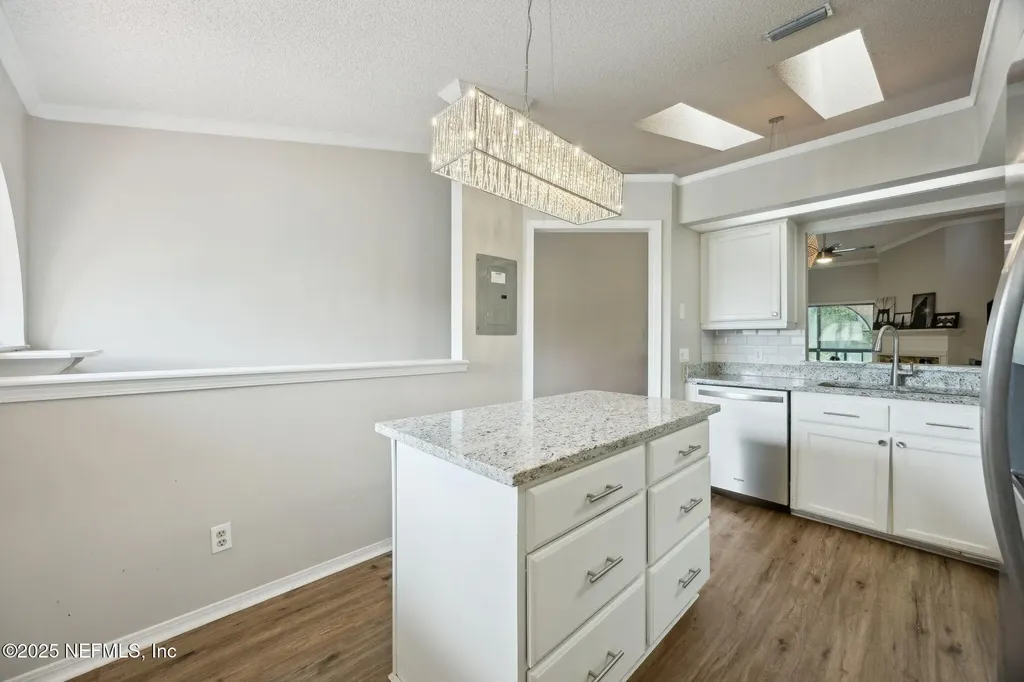 3809 Lavista Circle Jacksonville FL 32217