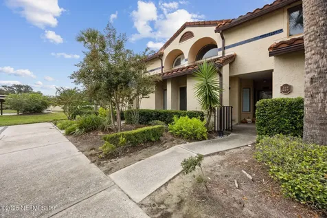 3809 Lavista Circle Jacksonville FL 32217