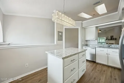 3809 Lavista Circle Jacksonville FL 32217