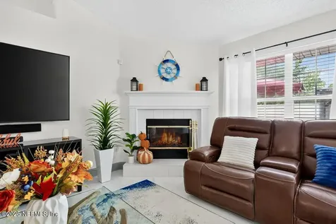 6181 Du-clay Road Jacksonville FL 32244