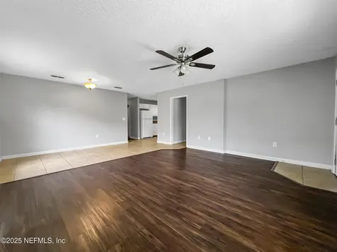 8614 3rd Avenue Jacksonville FL 32208