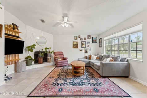 1093 Hibiscus Street Atlantic Beach FL 32233