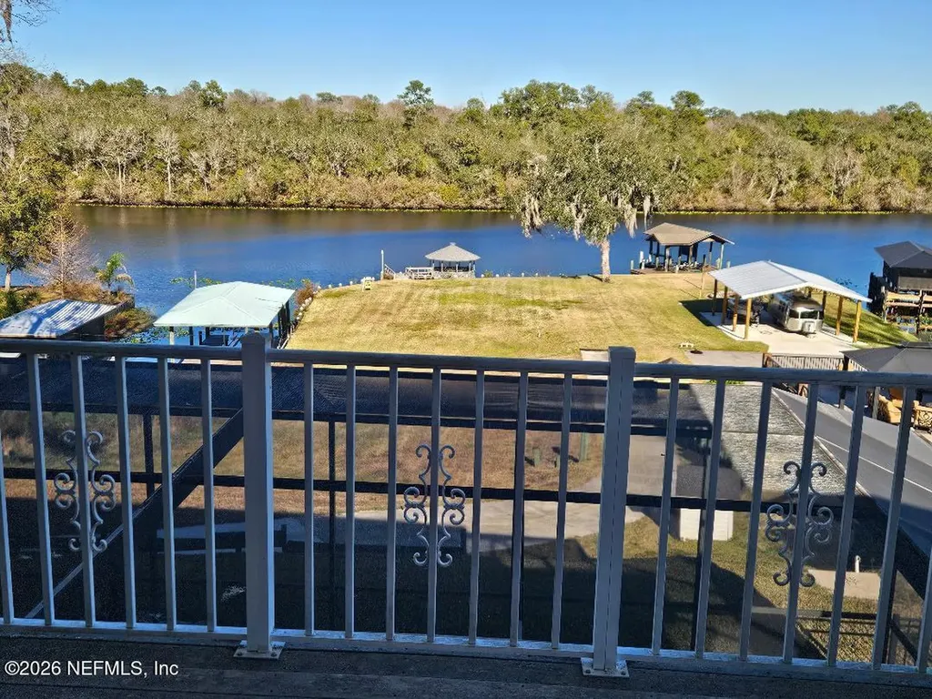 435 Lake Asbury Drive Green Cove Springs FL 32043
