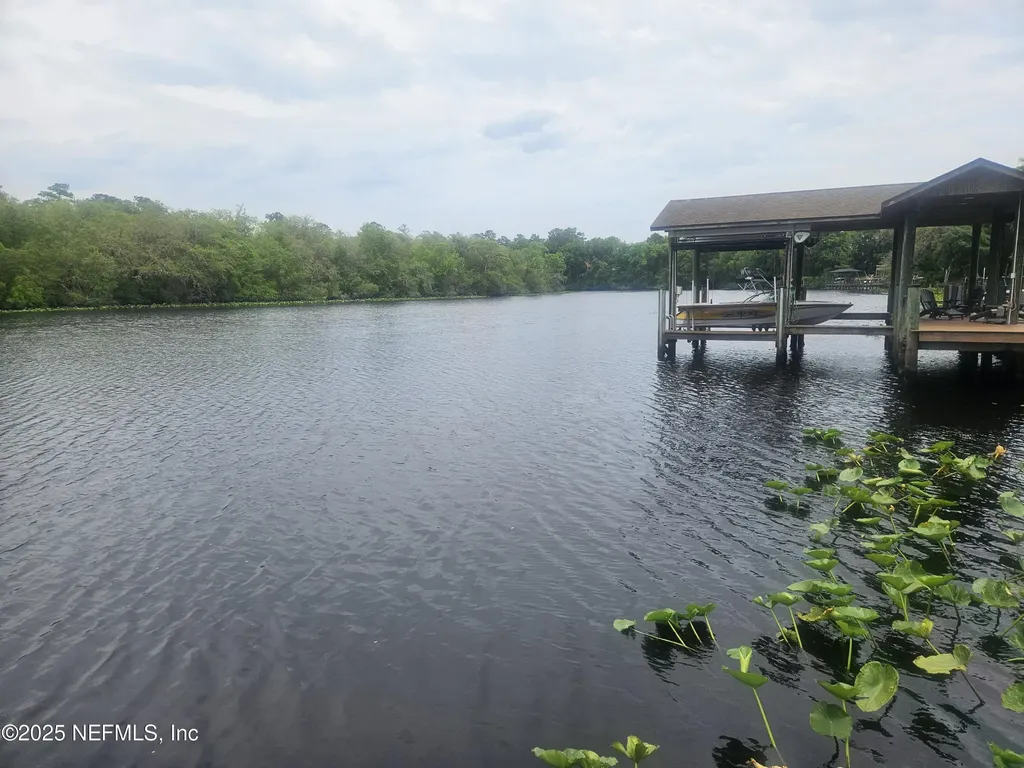 435 Lake Asbury Drive Green Cove Springs FL 32043