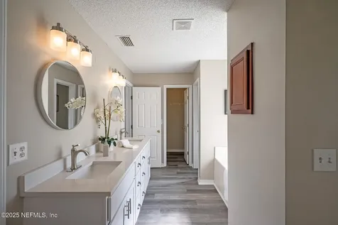 15786 Jim Court Jacksonville FL 32218