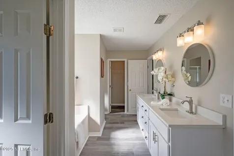 15786 Jim Court Jacksonville FL 32218