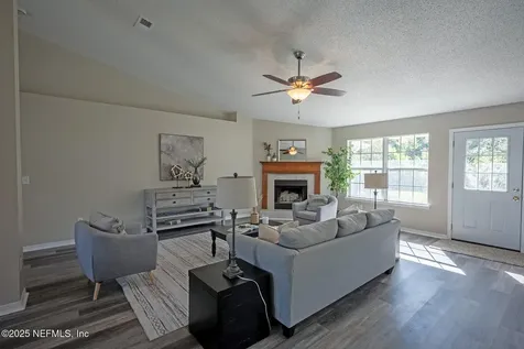 15786 Jim Court Jacksonville FL 32218