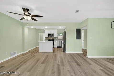 6915 Brandemere Road S Jacksonville FL 32211