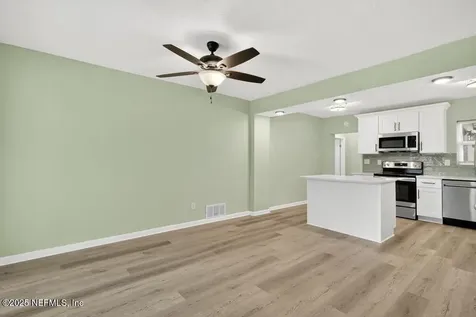 6915 Brandemere Road S Jacksonville FL 32211