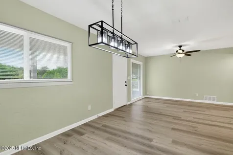 6915 Brandemere Road S Jacksonville FL 32211