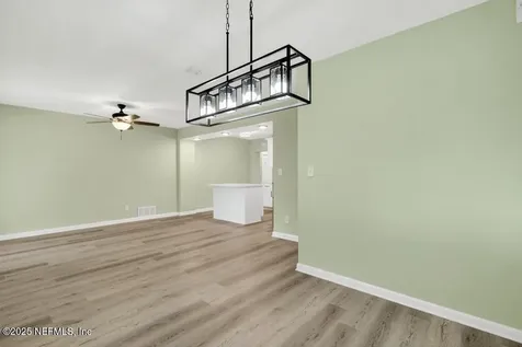 6915 Brandemere Road S Jacksonville FL 32211
