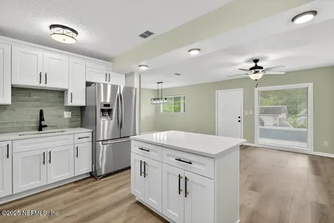 6915 Brandemere Road S Jacksonville FL 32211