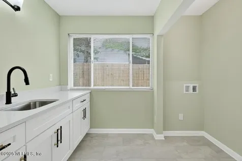 6915 Brandemere Road S Jacksonville FL 32211