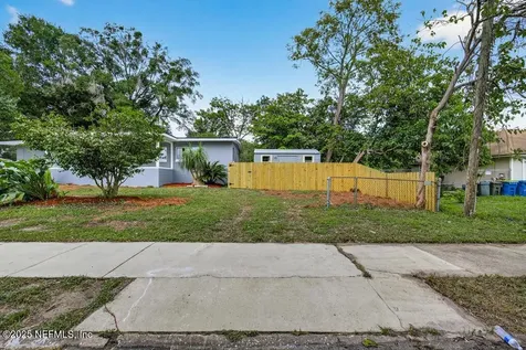 6915 Brandemere Road S Jacksonville FL 32211