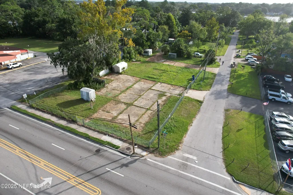 8601 Lem Turner Road Jacksonville FL 32208