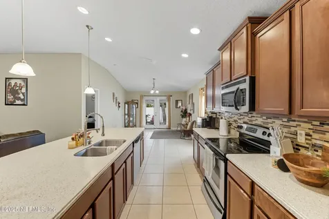 6461 Rolling Tree Street Jacksonville FL 32222
