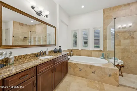 4583 Swilcan Bridge Lane N Jacksonville FL 32224