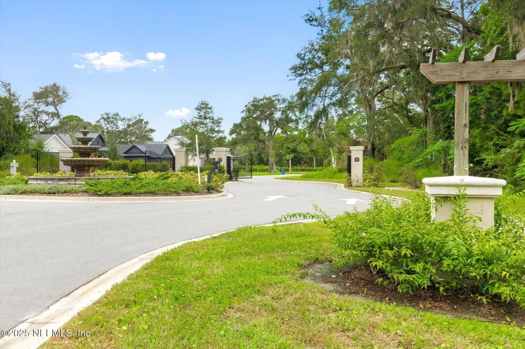 33 Canopy Hall Drive St. Augustine FL 32095