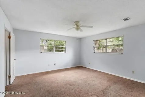 9047 Southwark Drive Jacksonville FL 32257