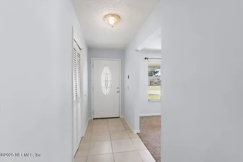 9047 Southwark Drive Jacksonville FL 32257
