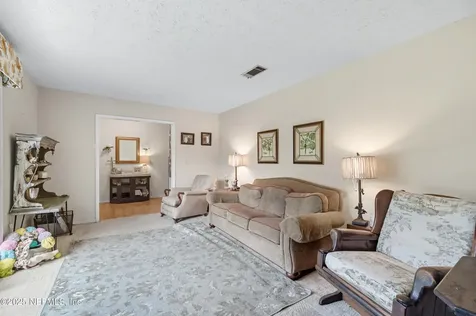 5396 Golf Course Drive Jacksonville FL 32277
