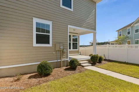 205 Daydream Avenue Yulee FL 32097