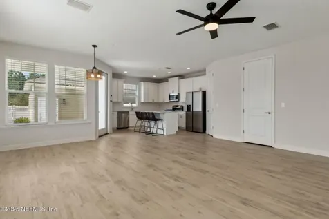 205 Daydream Avenue Yulee FL 32097