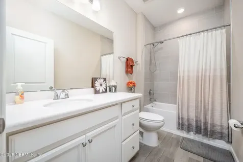 7587 Rock Brook Drive Jacksonville FL 32222