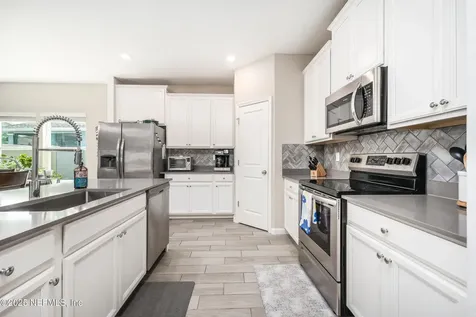7587 Rock Brook Drive Jacksonville FL 32222