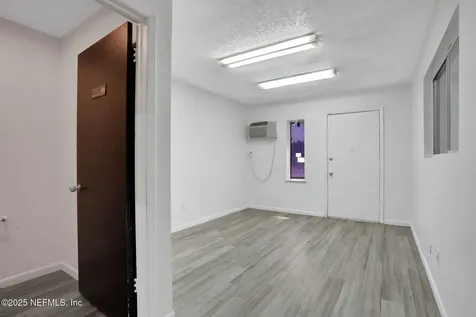 8511 Alton Avenue Jacksonville FL 32211