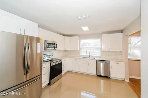 7070 Perke Drive Jacksonville FL 32210