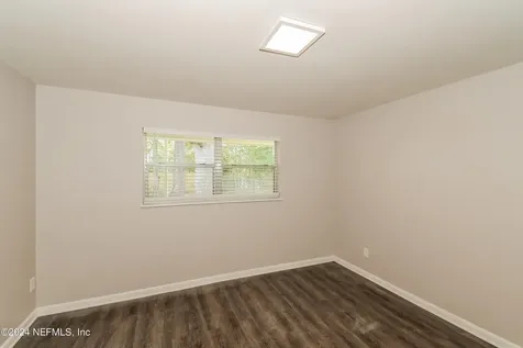 7070 Perke Drive Jacksonville FL 32210