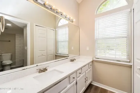 8054 Loch Lomond Lane Jacksonville FL 32244