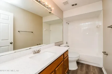 8054 Loch Lomond Lane Jacksonville FL 32244
