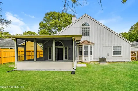8054 Loch Lomond Lane Jacksonville FL 32244