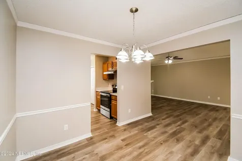 8054 Loch Lomond Lane Jacksonville FL 32244