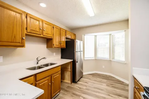 8054 Loch Lomond Lane Jacksonville FL 32244