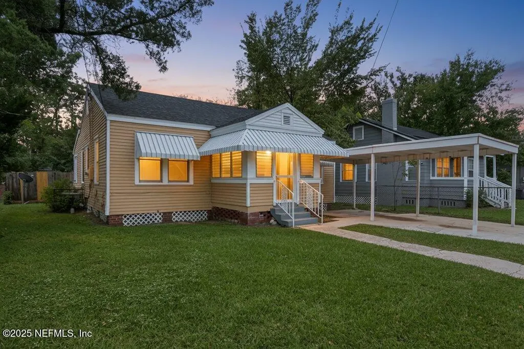 404 Demper Drive Jacksonville FL 32208