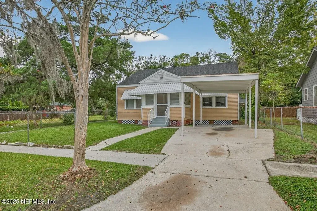404 Demper Drive Jacksonville FL 32208