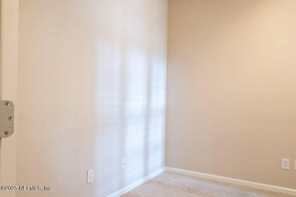 8711 Little Swift Circle Jacksonville FL 32256