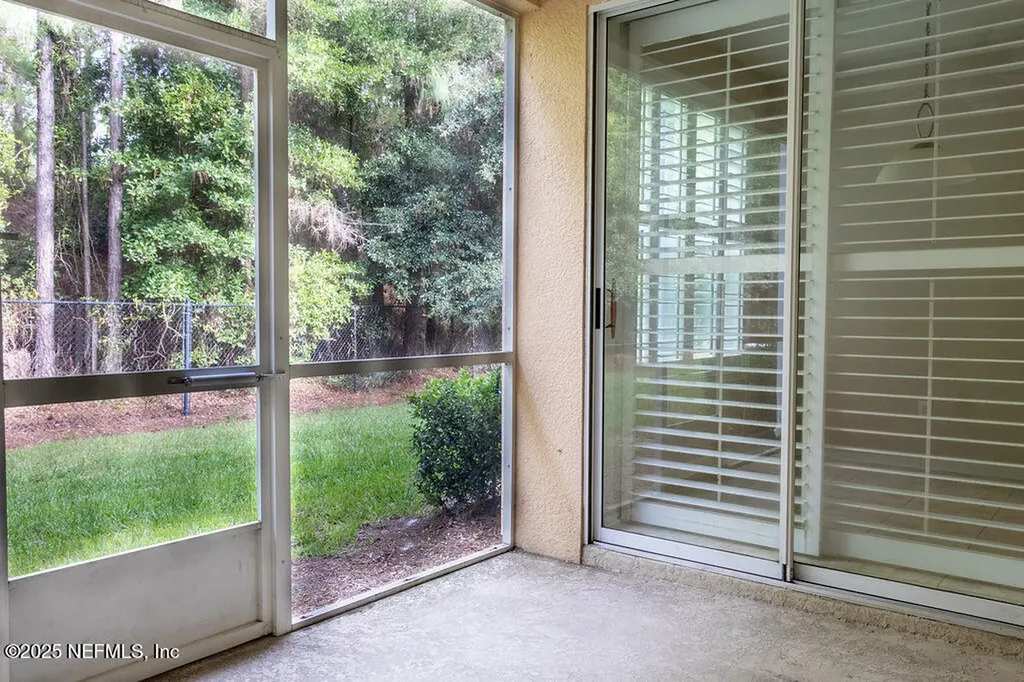 8711 Little Swift Circle Jacksonville FL 32256