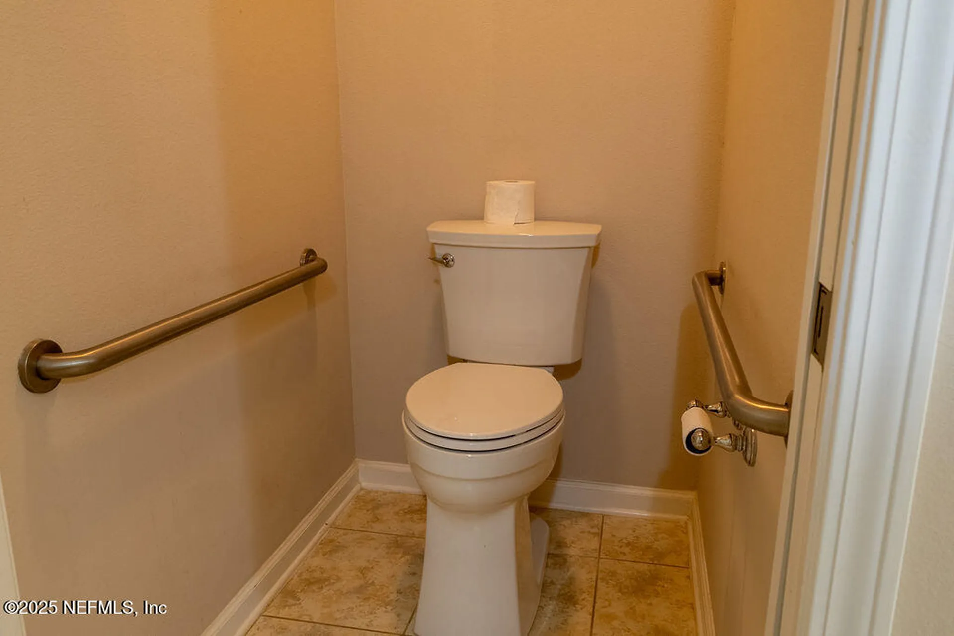 8711 Little Swift Circle Jacksonville FL 32256