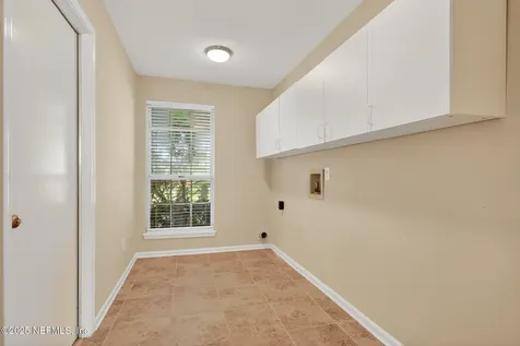 8637 Royalwood Drive Jacksonville FL 32256