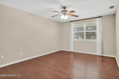 8637 Royalwood Drive Jacksonville FL 32256