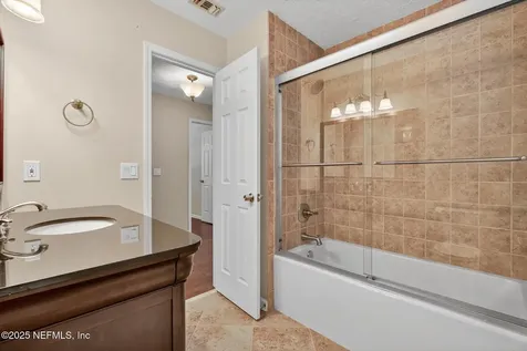 8637 Royalwood Drive Jacksonville FL 32256