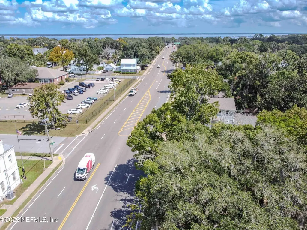 917 Ferris Street Green Cove Springs FL 32043