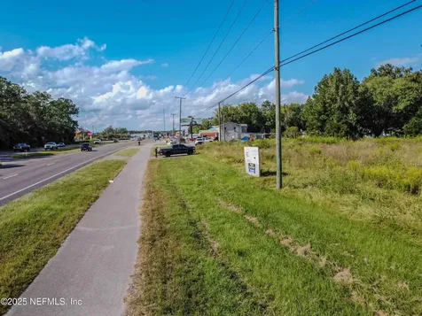 3305 Us Highway 17 Green Cove Springs FL 32043