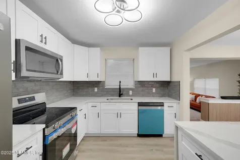 6822 Buttontree Lane S Jacksonville FL 32277