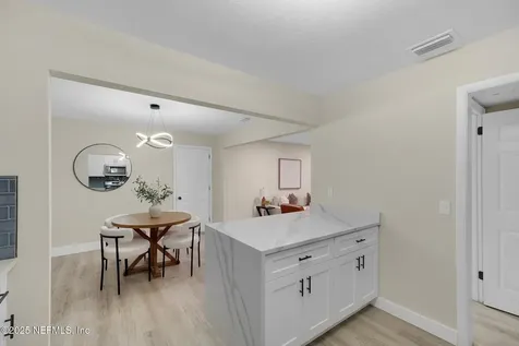 6822 Buttontree Lane S Jacksonville FL 32277
