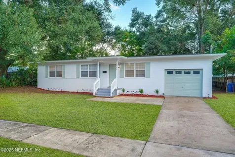 6822 Buttontree Lane S Jacksonville FL 32277